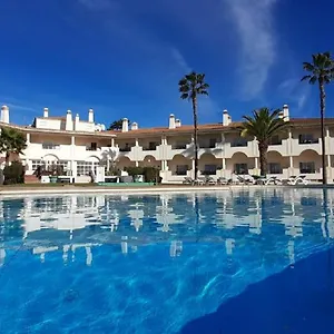 4* Aldeamento Turístico Colina