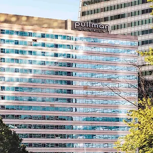 Pullman Paris La Défense 5* Courbevoie